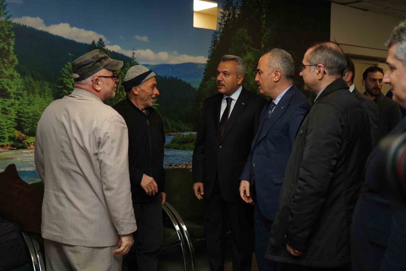 Rize protokolünden yeni yıla çalışarak girenlere ziyaret 5 rize protokolunden yeni yila calisarak girenlere ziyaret 1 SNNntGMe