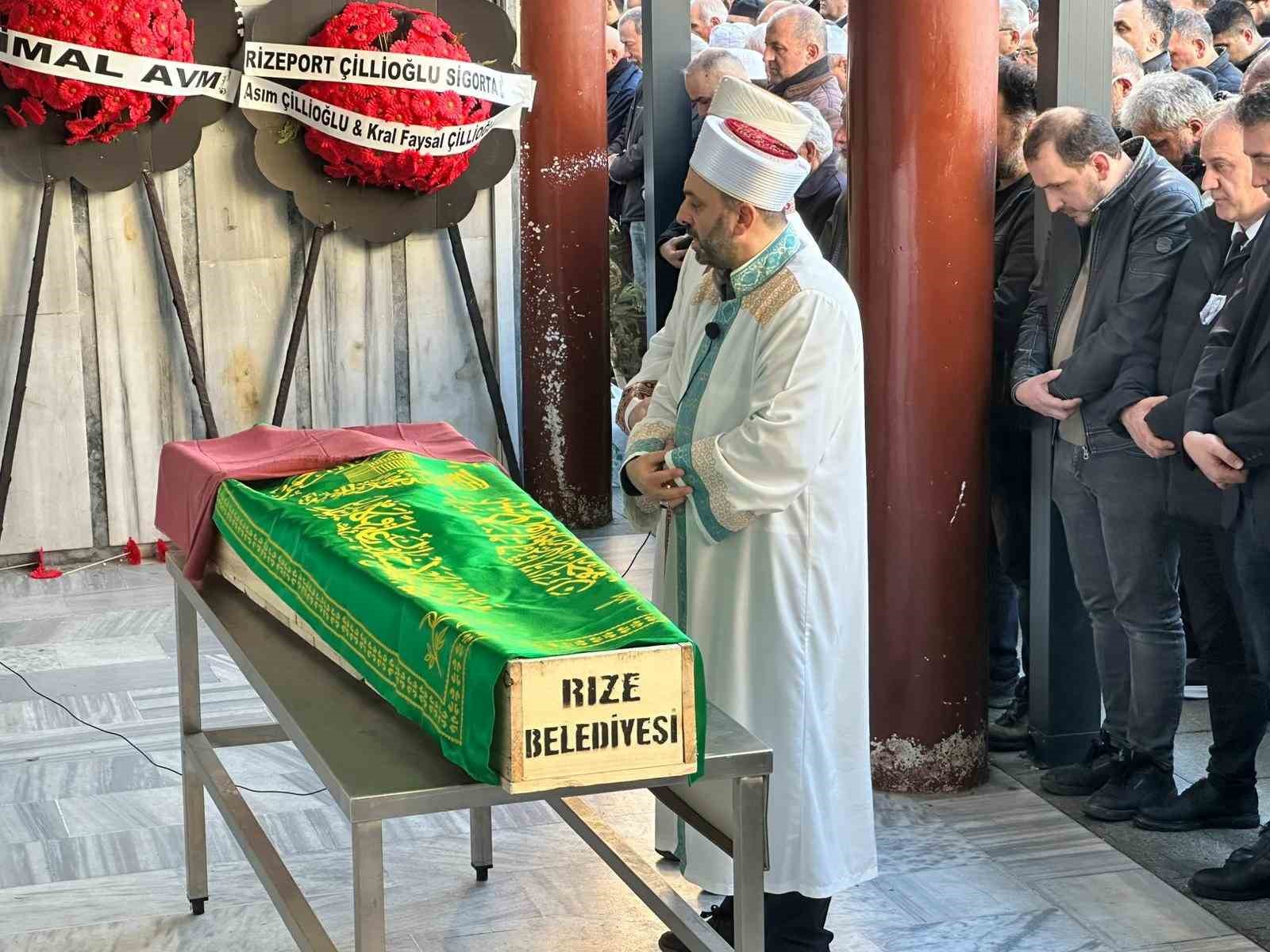 rizede 10 kattan duserek hayatini kaybeden akademisyen son yolculuguna ugurlandi 2 25rOzwcl
