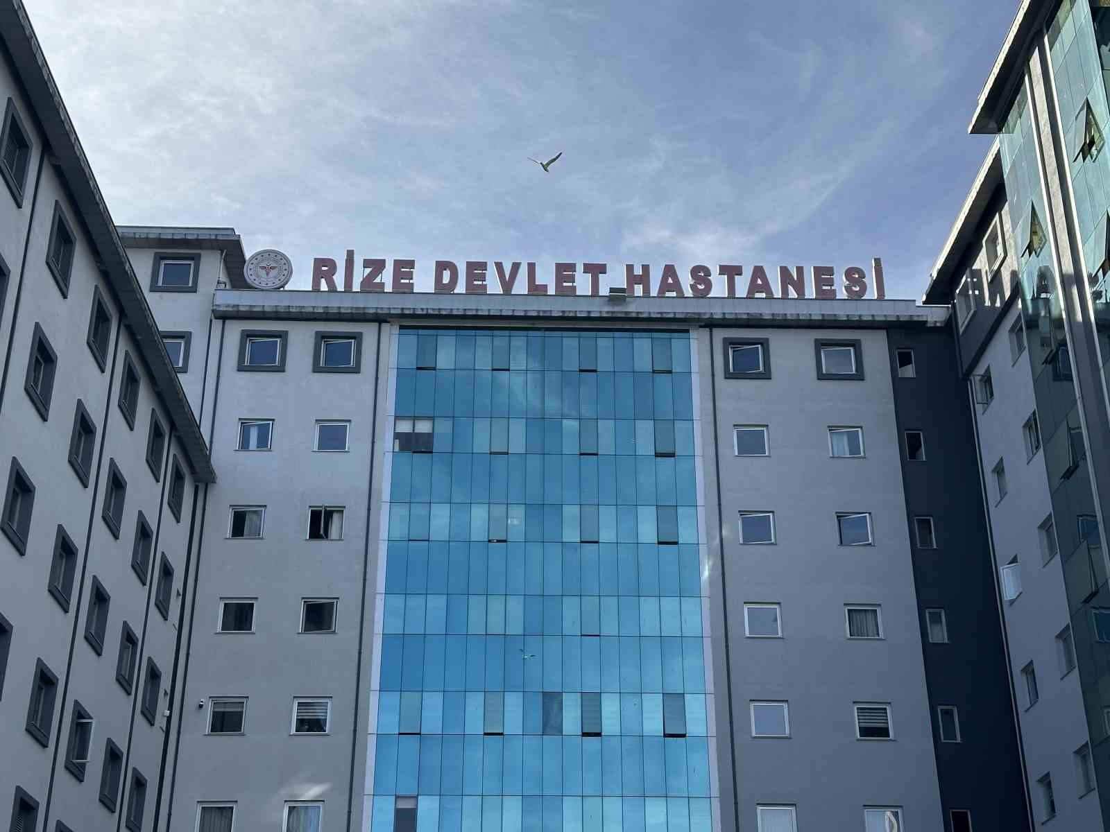 Rize’de 40 öğrenci yedikleri yemekten zehirlenerek hastaneye kaldırıldı 6 rizede 40 ogrenci yedikleri yemekten zehirlenerek hastaneye kaldirildi 2 niMb13Tf