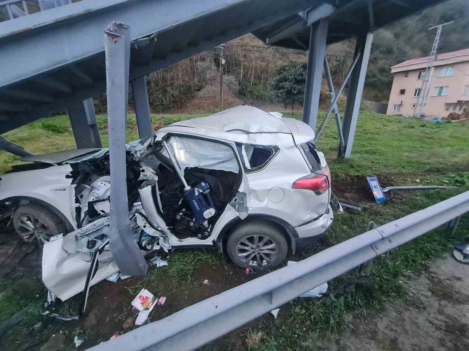 rizede feci kaza 1 olu 1 agir yarali 2 NRw3XktU