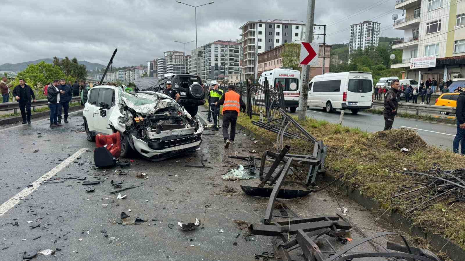 rizede feci kaza 1 olu 7 yarali 0 jO8VdKiR