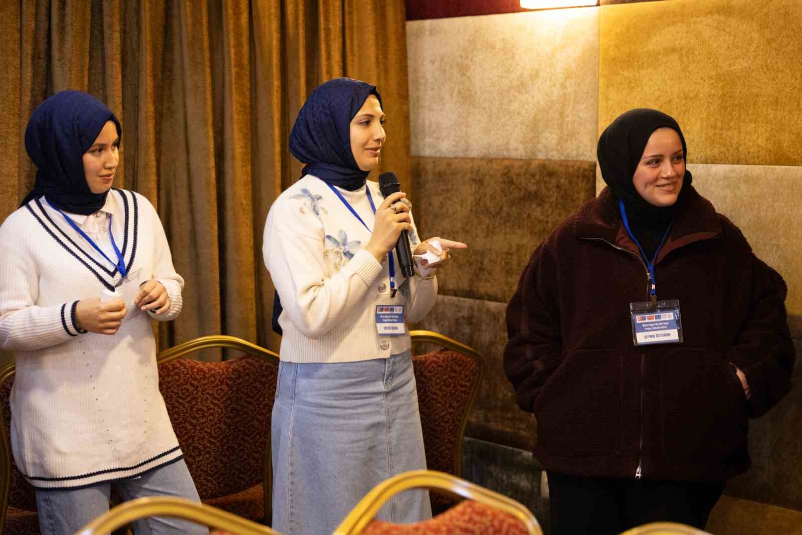 rizede genclerin sosyal medya bagimliligi arastiriliyor 5 1dwmnRCP