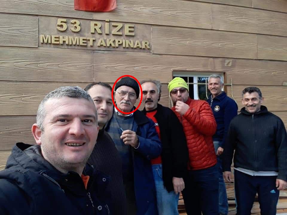 rizede hafif ticari arac ucuruma yuvarlandi eski muhtar hayatini kaybetti 0 84Ea3ihO
