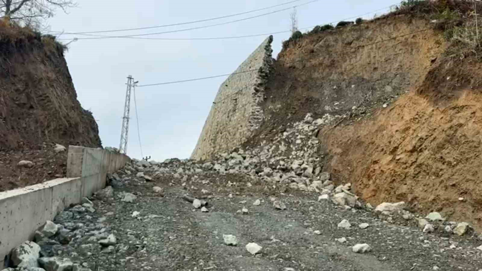 rizede istinat duvari coktu 1 RX3bVewh