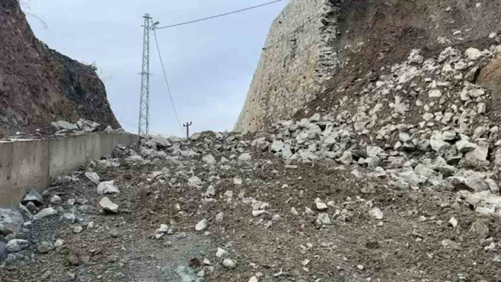 rizede istinat duvari coktu 2 jdNEWNOg