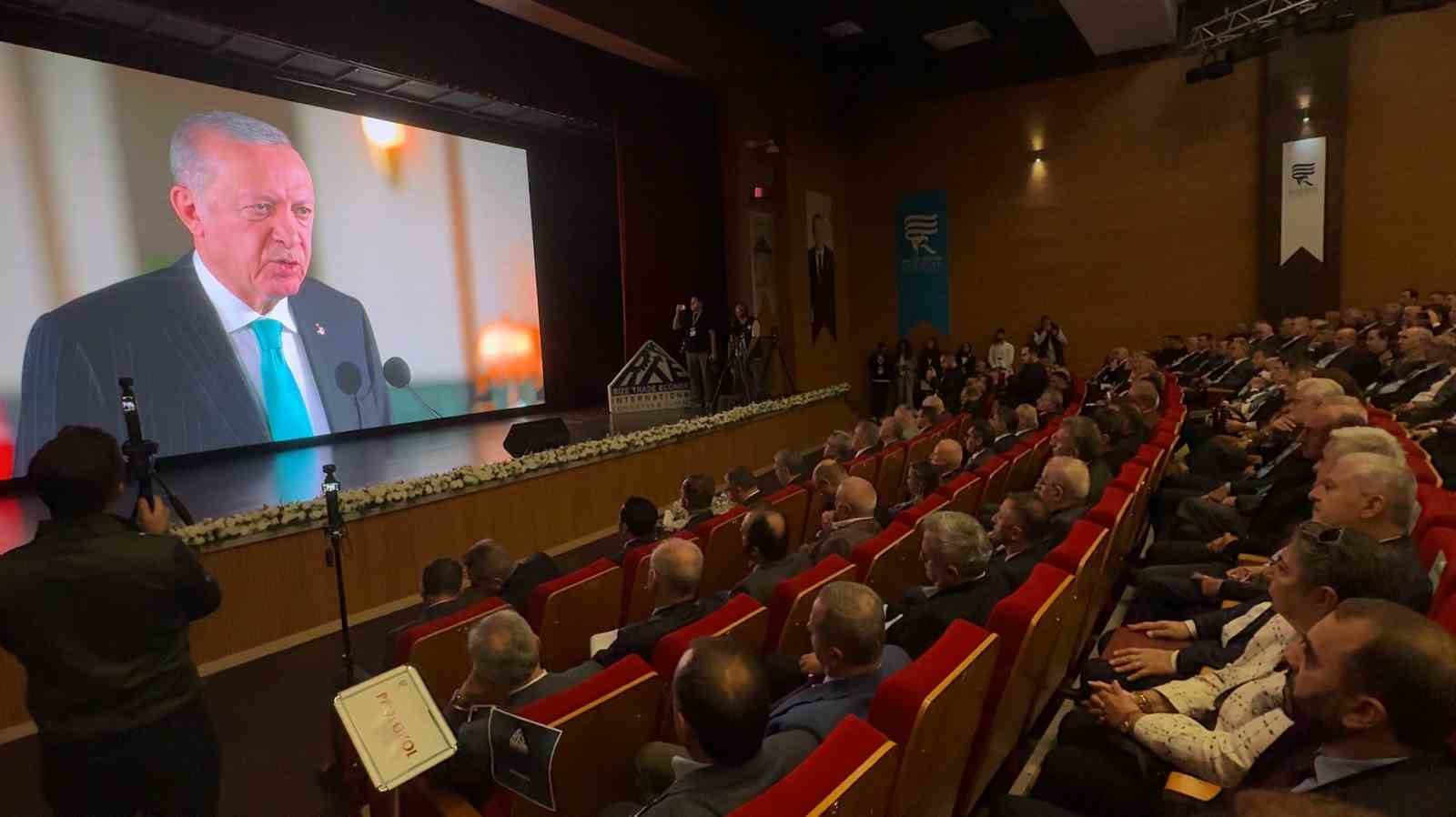 rizede ticaret ve ekonomi kongresi ve zirvesi basladi 3 MMYL5qwe