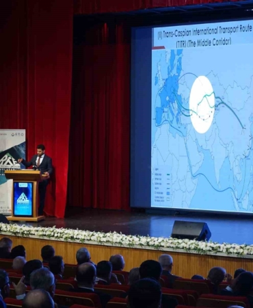 rizede-ticaret-ve-ekonomi-kongresi-ve-zirvesi-basladi-3XOBXN6I.jpg
