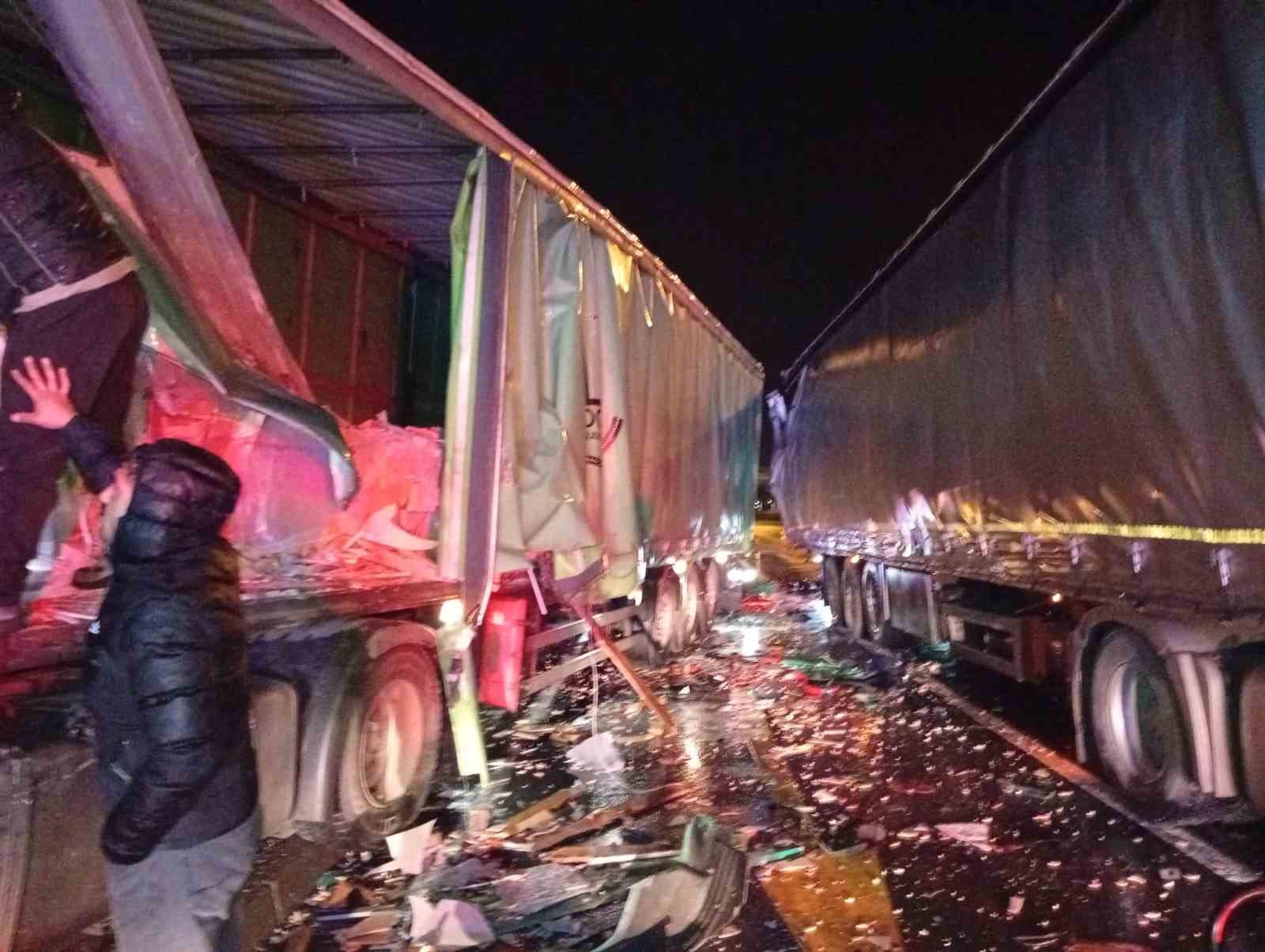 Rize’de tır kazası: 1 yaralı 6 rizede tir kazasi 1 yarali 2 luITVG41