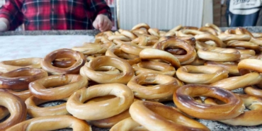 rizelilerin-vazgecilmezi-susamsiz-simit-cumhurbaskani-erdoganla-gundeme-geldi-ifR86ILF.jpg