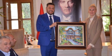 rodoptan-bilecike-uzanan-gonul-koprusu-NFVkd2Uv.jpg