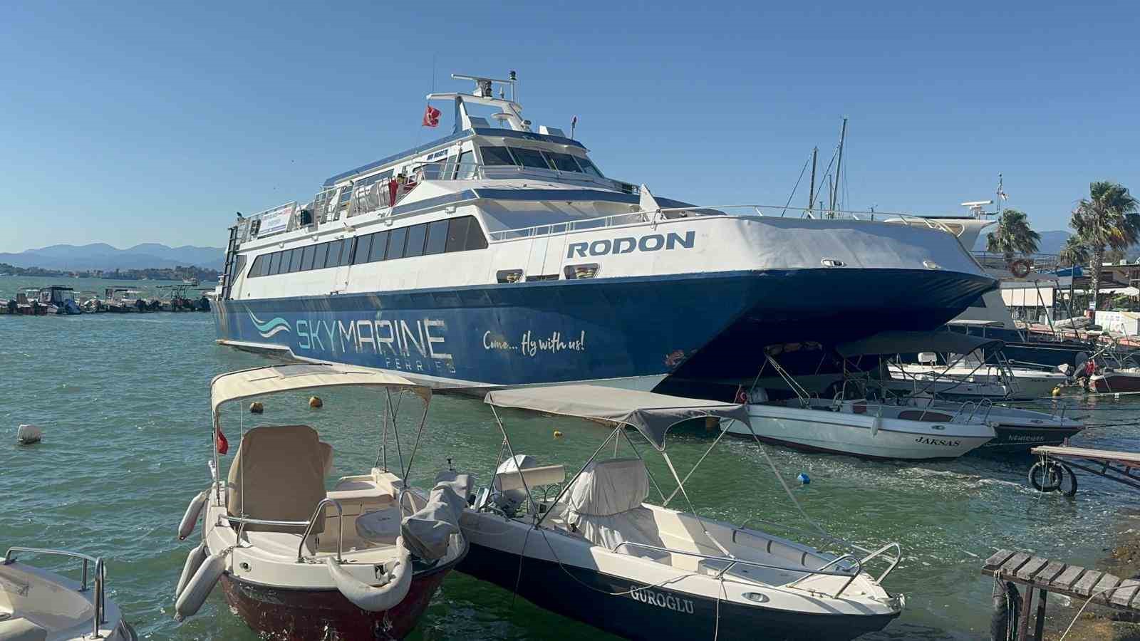 Rodos seferi yapan feribot Fethiye’de karaya oturdu 4 rodos seferi yapan feribot fethiyede karaya oturdu 0 h3zL7qUn
