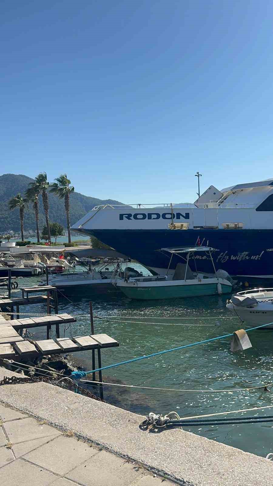Rodos seferi yapan feribot Fethiye’de karaya oturdu 7 rodos seferi yapan feribot fethiyede karaya oturdu 3 YLGRwY9V