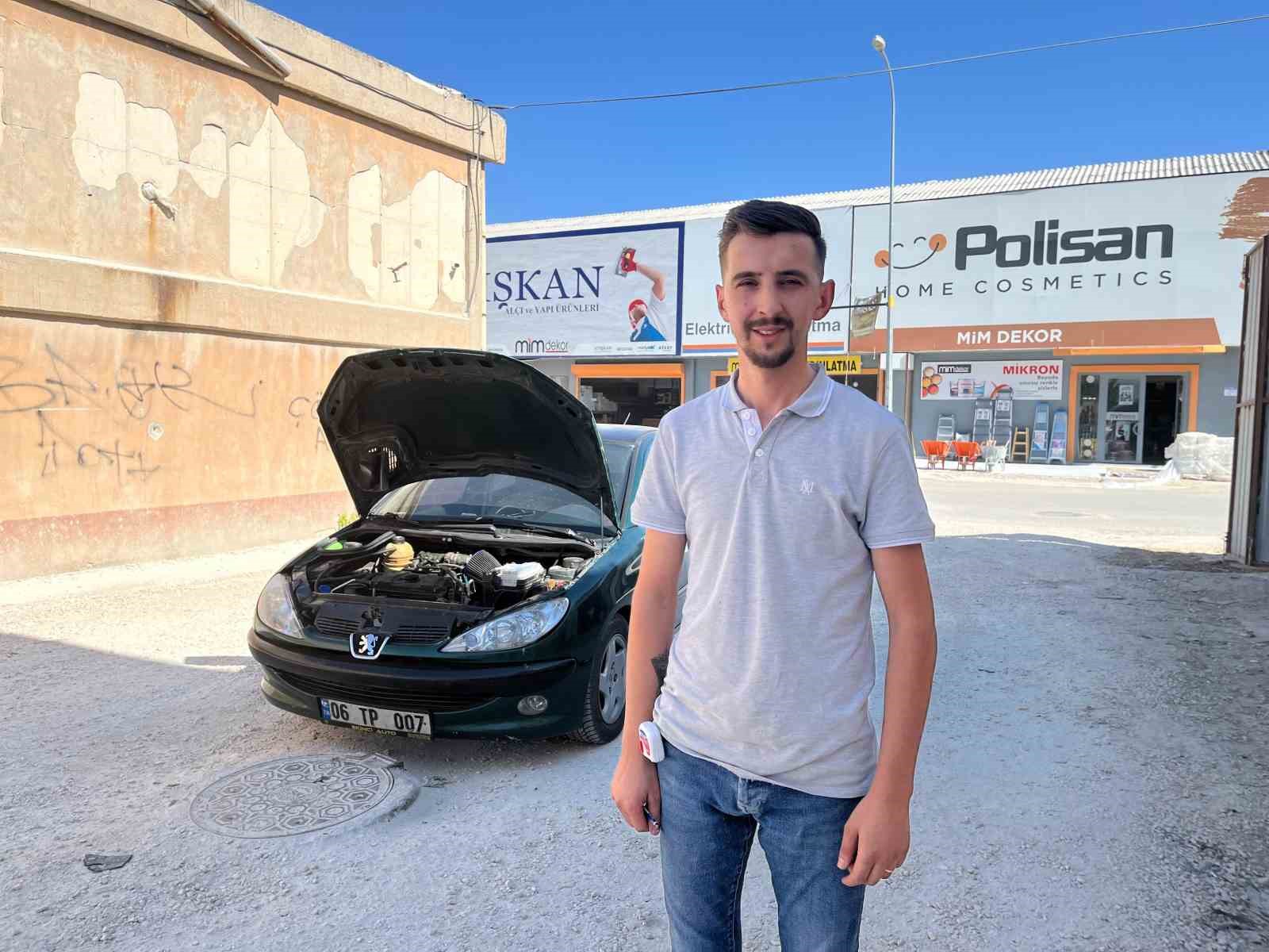 Rögar kapağı nedeniyle alın teriyle aldığı aracının airbagleri patladı 5 rogar kapagi nedeniyle alin teriyle aldigi aracinin airbagleri patladi 1 QREFScED