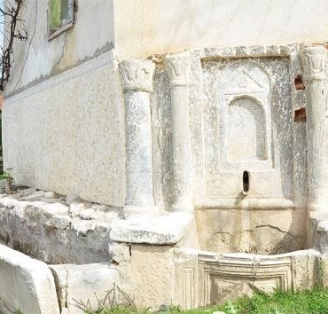 roma-donemi-mermer-cesme-tahrip-edildi-stRMx7QG.jpg