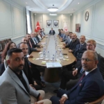 roman-toplumunun-beklenti-ve-talepleri-bakanlikta-ele-alindi-OtlX3ODF.jpg