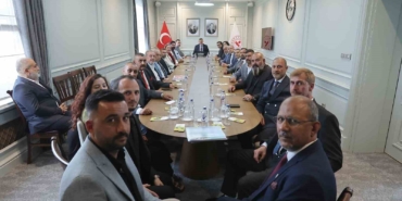 roman-toplumunun-beklenti-ve-talepleri-bakanlikta-ele-alindi-OtlX3ODF.jpg