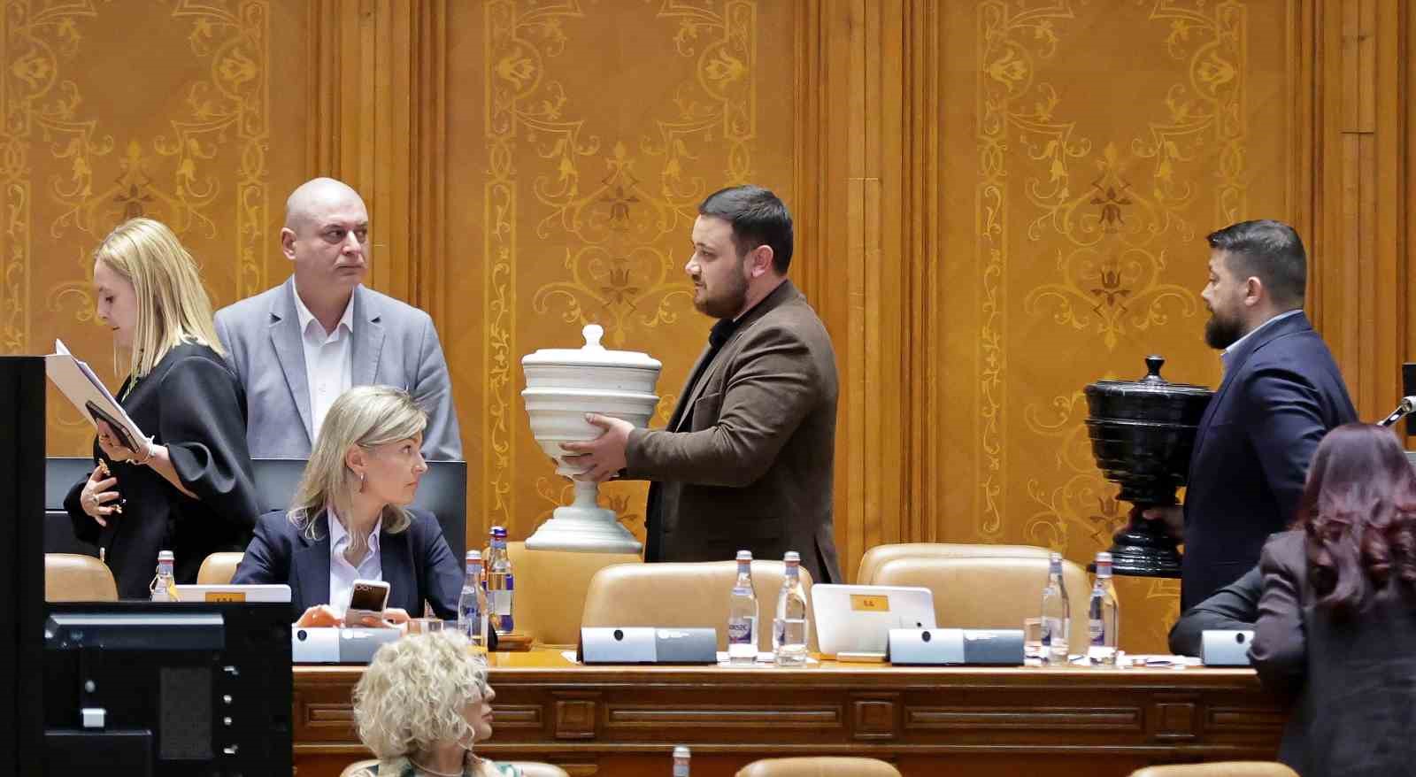 romanyada avrupa yanlisi hukumet dustu 5 2vZUsDjN