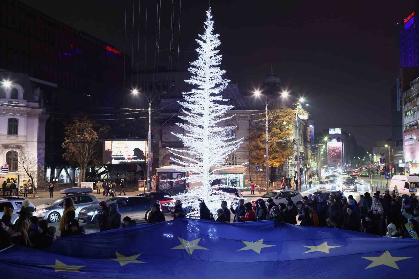 romanyada binlerce kisi yargidaki usulsuzlukleri protesto etti 8