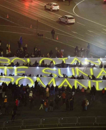 romanyada-yargi-reformu-talebiyle-protestolar-devam-ediyor-8rk3yUY7.jpg