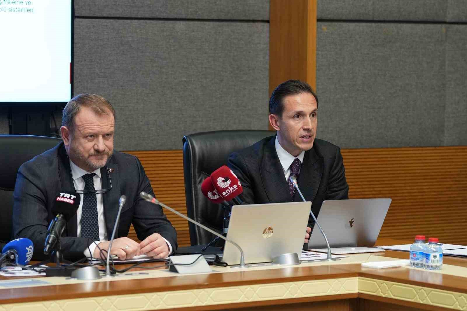 rtuk baskani danis yogun siddet temasi iceren yapimlarin toplum ve cocuklar uzerindeki etkilerini yakindan Uc6lPAMn