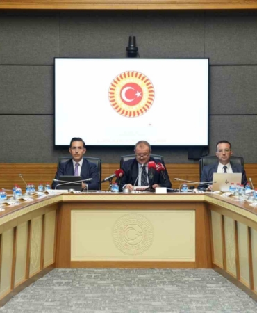 rtuk-baskani-mehmet-danis-savunmasiz-gruplara-yonelik-koruma-yaklasimini-daha-da-genislettik-zvuxcXWk.jpg