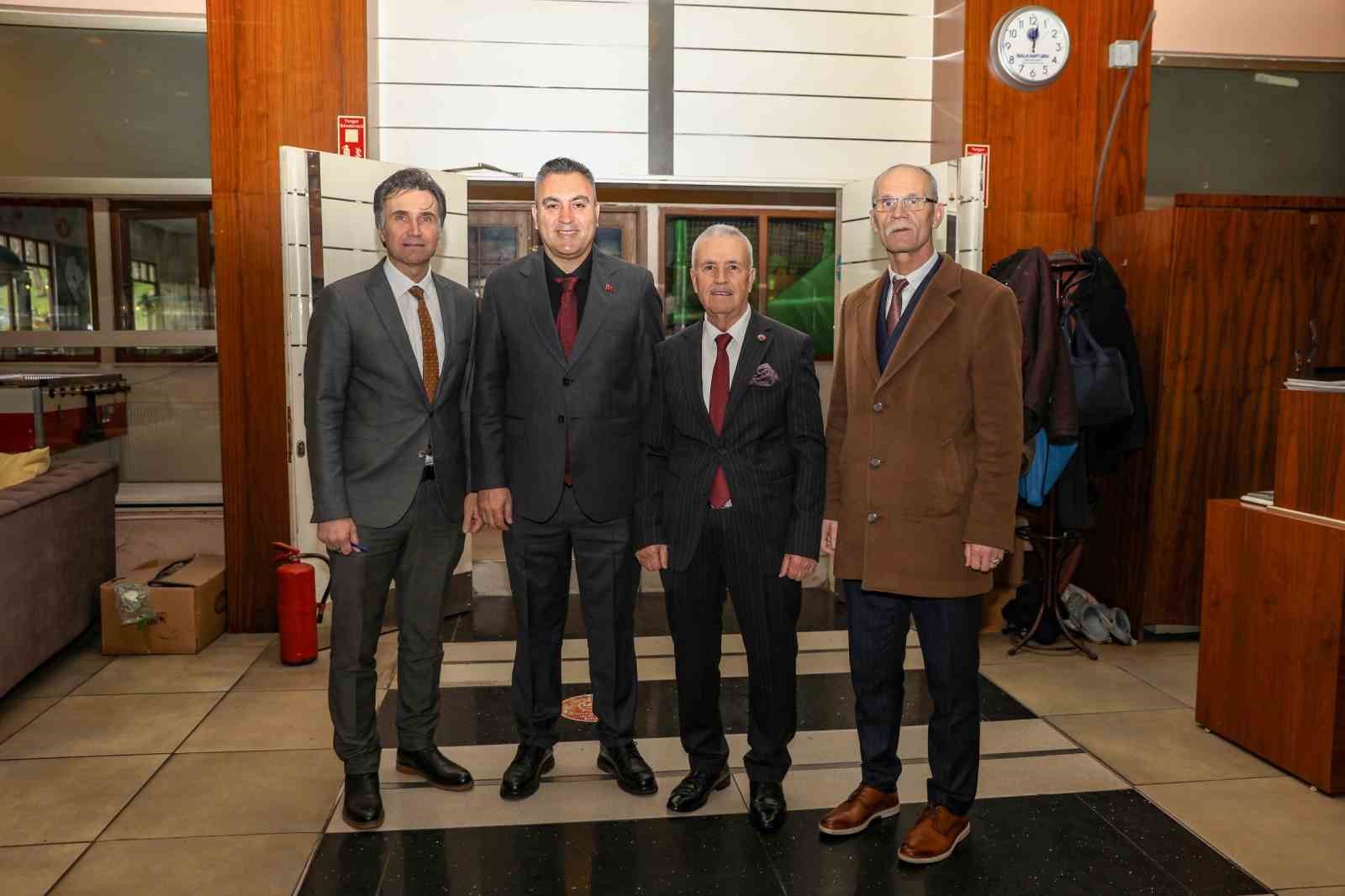 rumeli balkan turkleri bayramlasti 0 DHjA3ez9