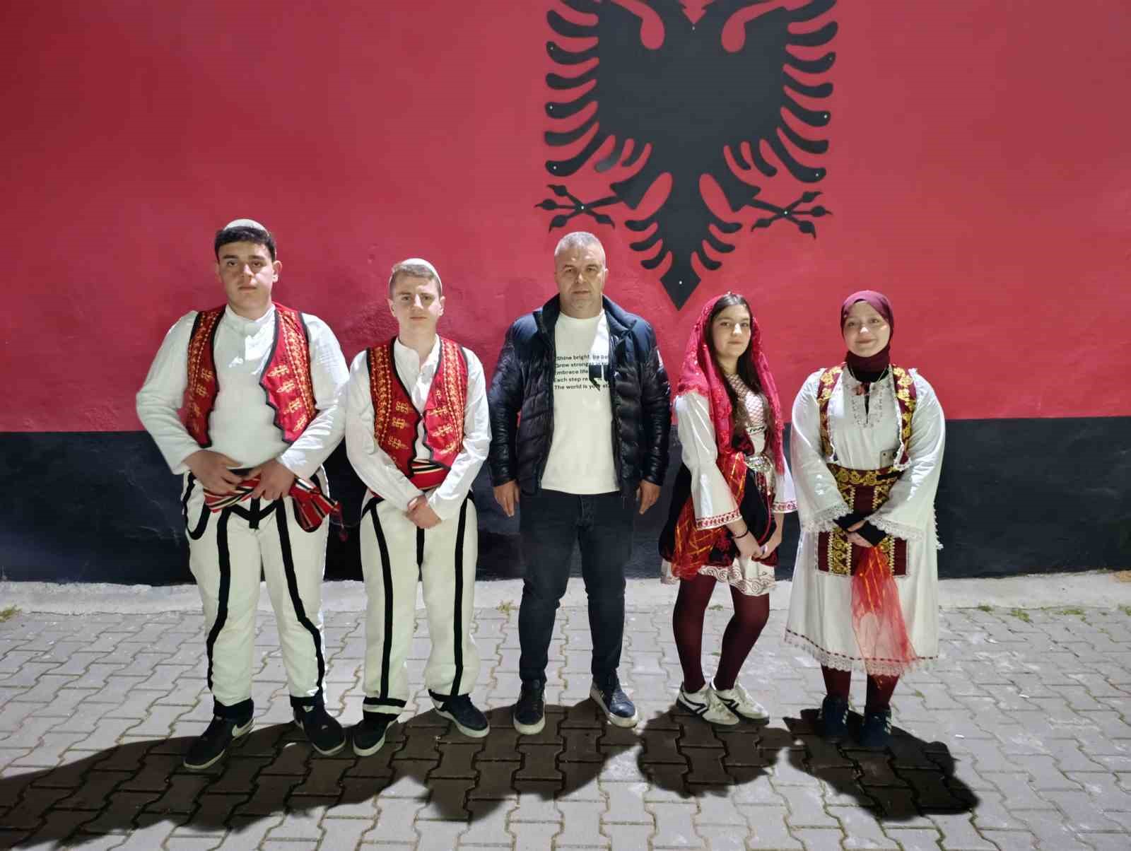 rumeli gelenegi bursada sahura renk katti 1 sAUPOfXl