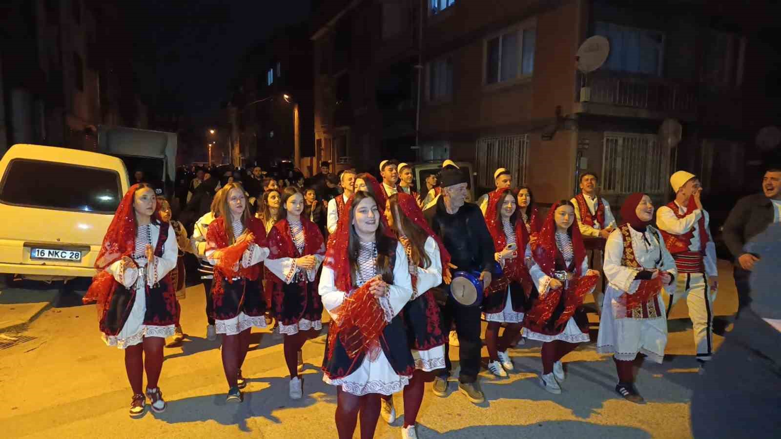 rumeli gelenegi bursada sahura renk katti 2 QQ9XptON