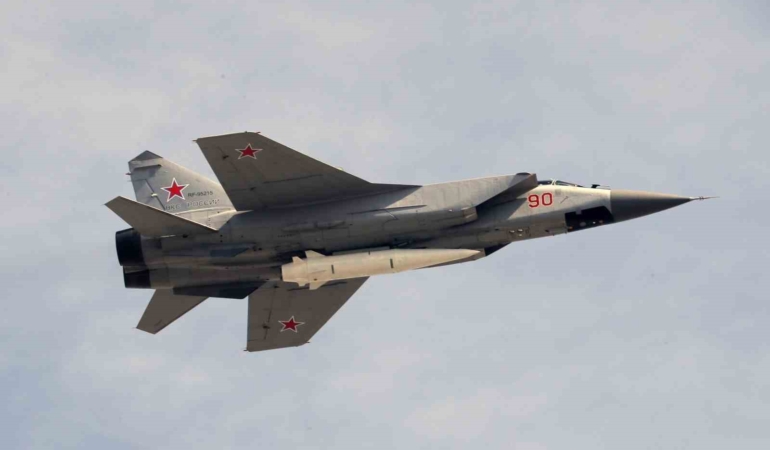 rus-istihbarati-ukrayna-ve-ingilterenin-mig-31-tipi-savas-ucagi-kacirma-planini-engelledi-LmzlVcMJ.jpg