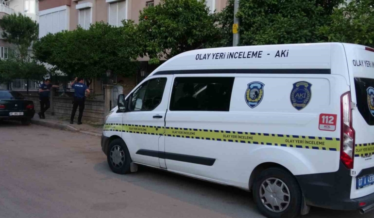 rus-turist-bahcede-olu-bulundu-KntB72DM.jpg