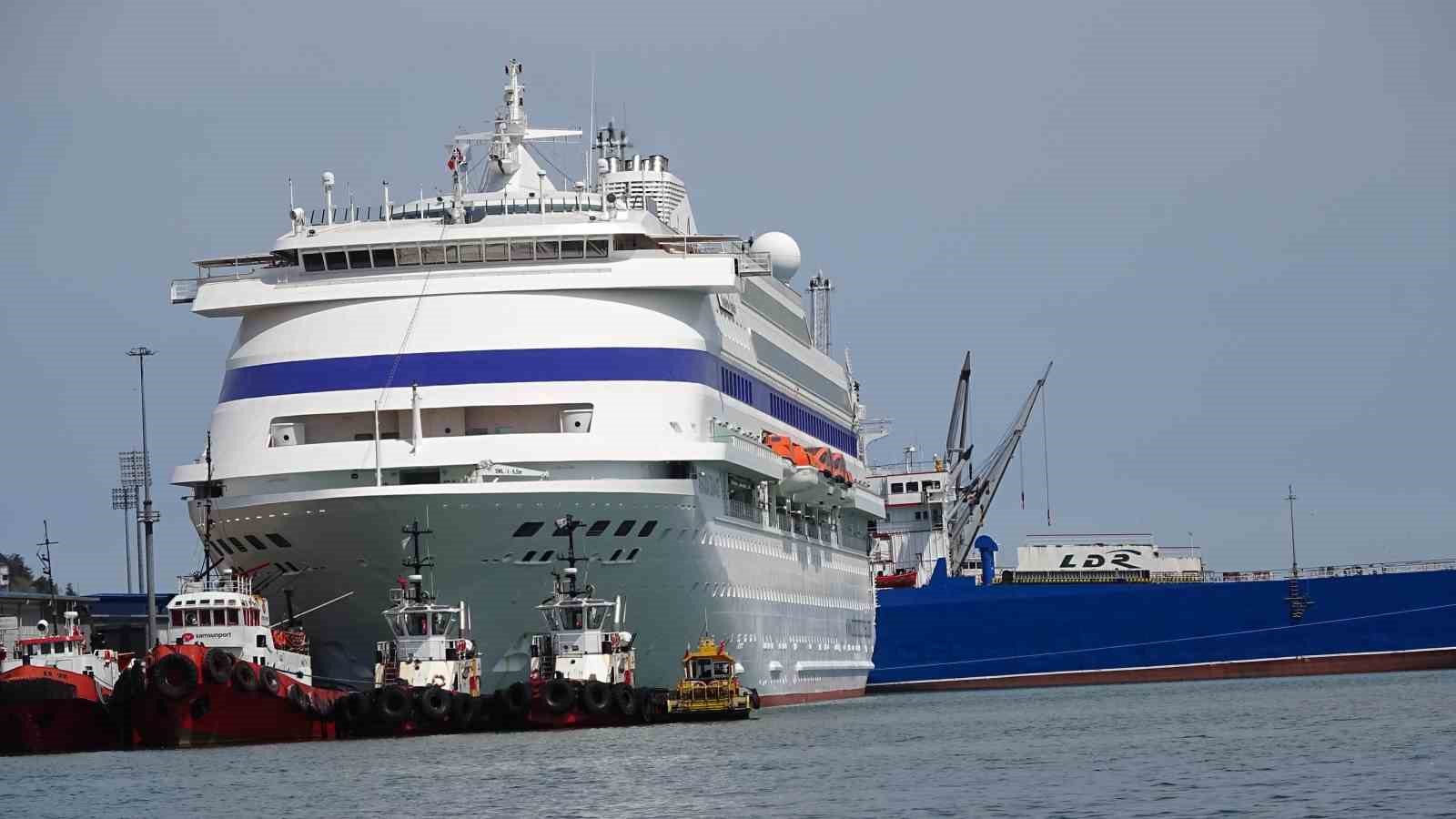 rus turistler aylar sonra kruvaziyer ile samsunda 2