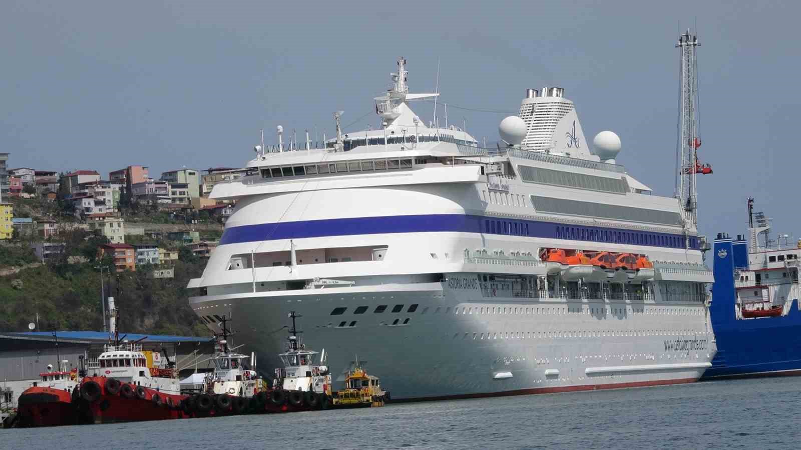 rus turistler aylar sonra kruvaziyer ile samsunda 3 edMJKz2i