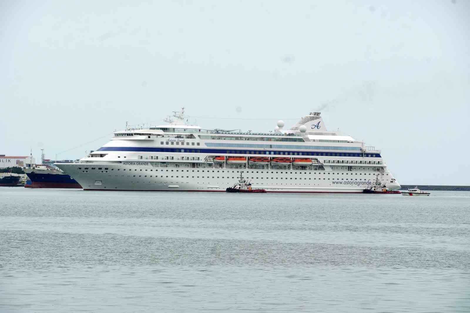 rus turistlerin samsuna olan ilgisi suruyor astoria grande samsunda 0 z1JIGJHe