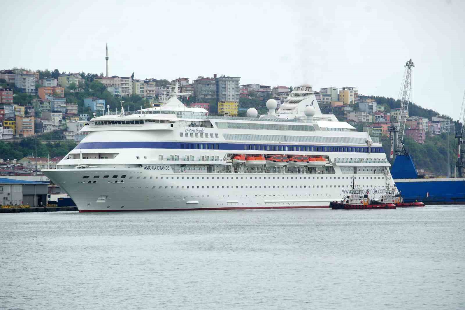 rus turistlerin samsuna olan ilgisi suruyor astoria grande samsunda 1 FOkAyGSU