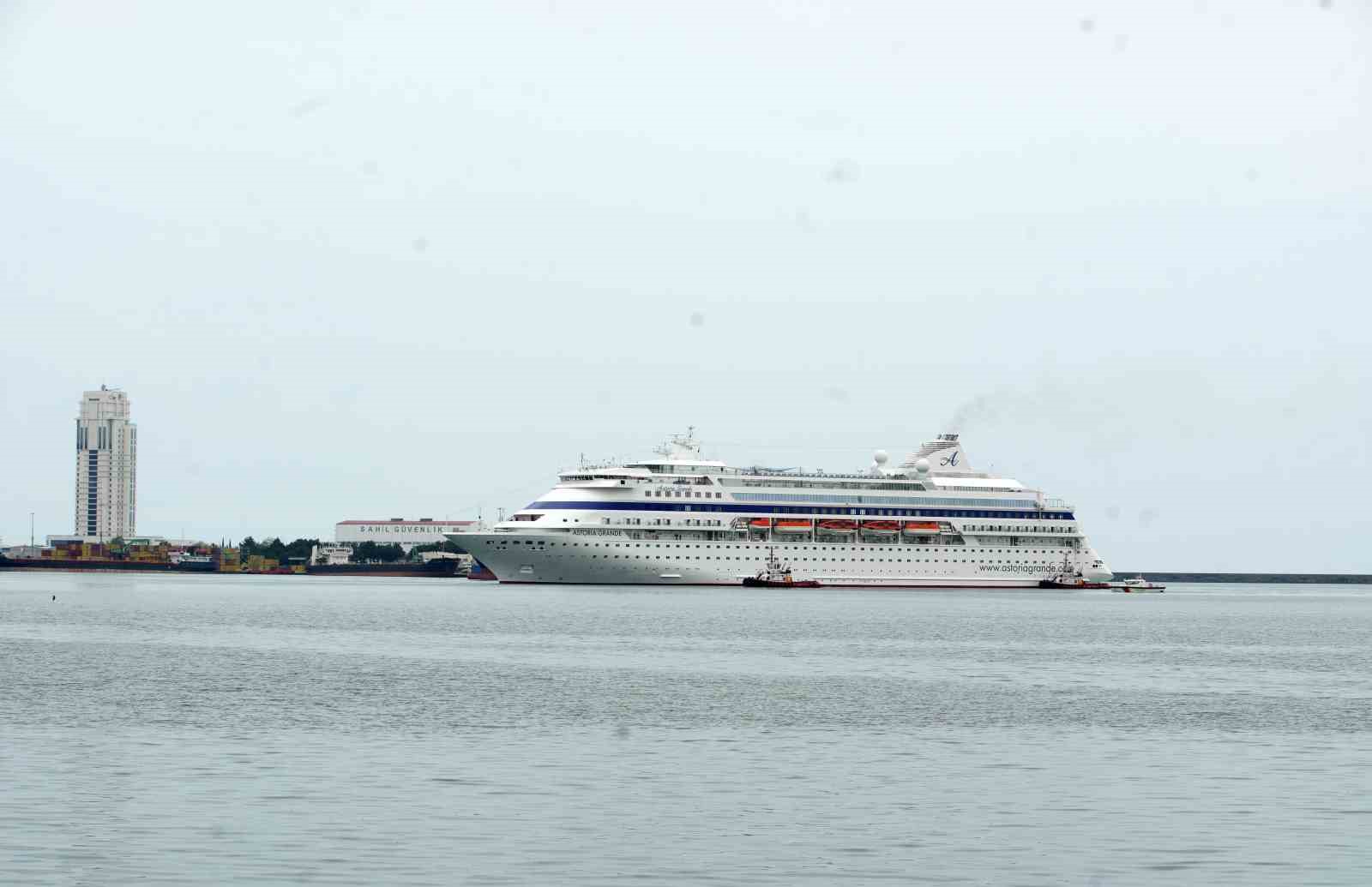 rus turistlerin samsuna olan ilgisi suruyor astoria grande samsunda 2