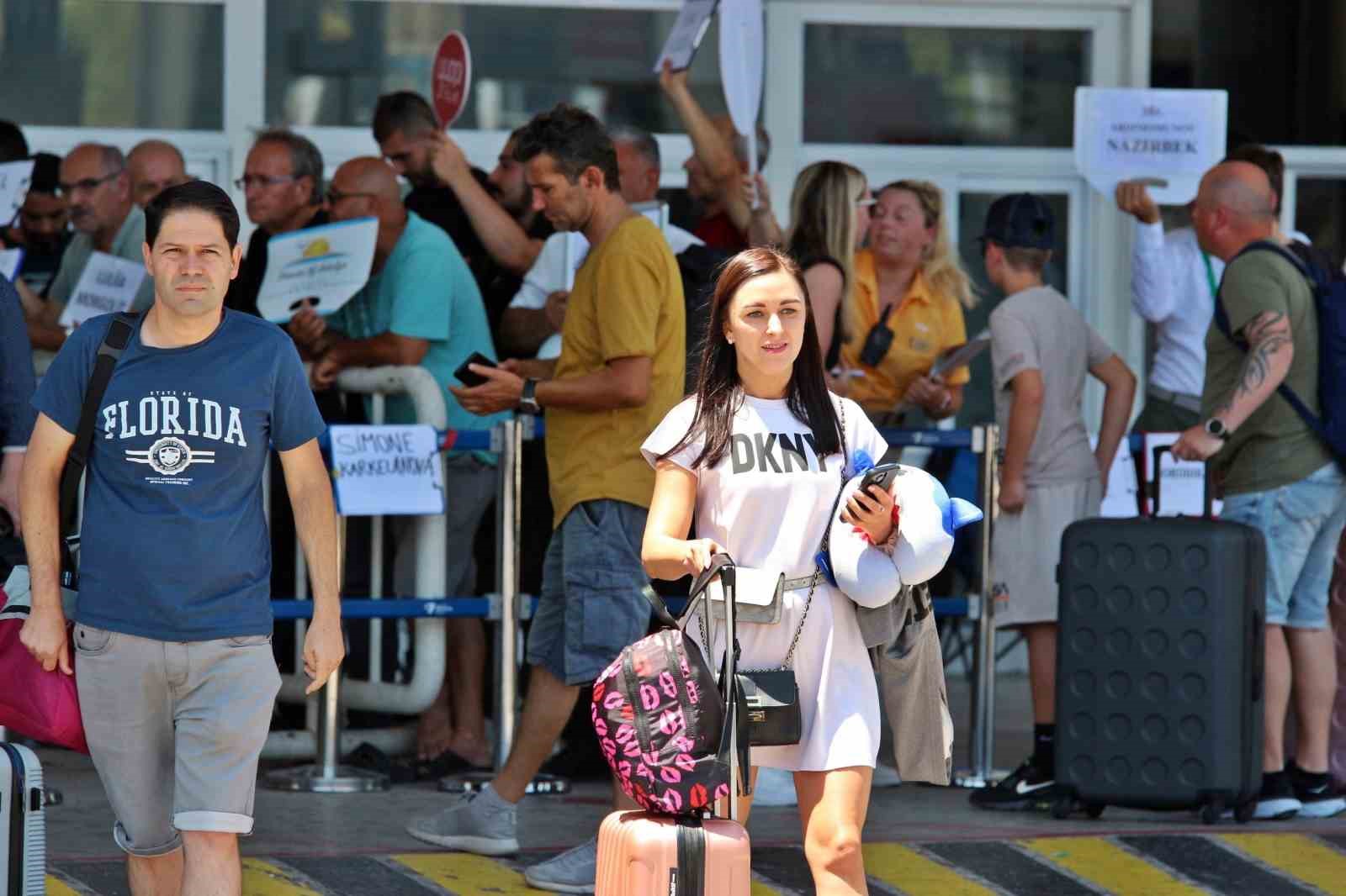 rus ve avrupali turistler yilbasina antalyada girecek 0 TO5wgJW3