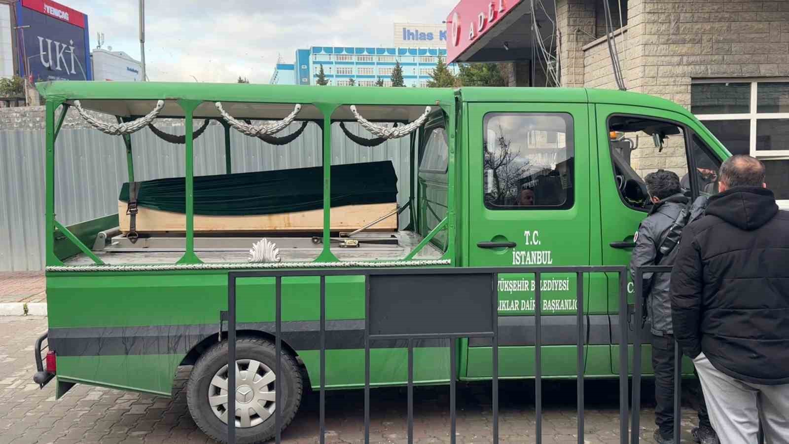 rus yuzucuye ait oldugu degerlendirilen ceset adli tip kurumuna getirildi 1 FIa7EAh2