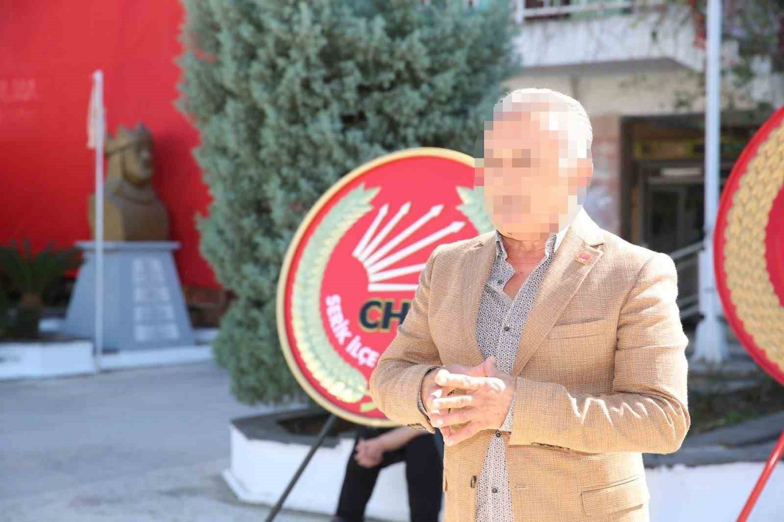 rusvet iddiasiyla gozaltina alinan eski chp ilce baskanina ev hapsi 0 uDIsVwjn