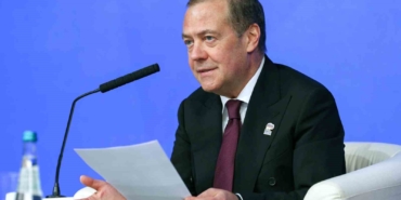 rusya-guvenlik-yetkilisi-medvedev-kuresel-bir-catismayla-ilgilenmiyoruz-RKArxibt.jpg