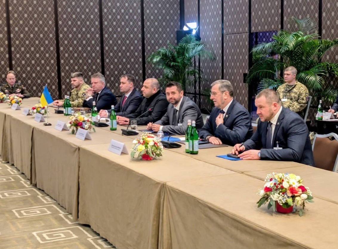 rusya ukrayna abd uclu gorusmeleri cenevrede basladi 1