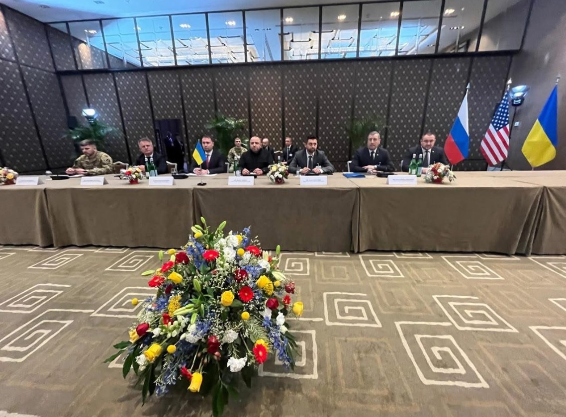 rusya ukrayna abd uclu gorusmeleri cenevrede basladi 2 gKkIyjWL