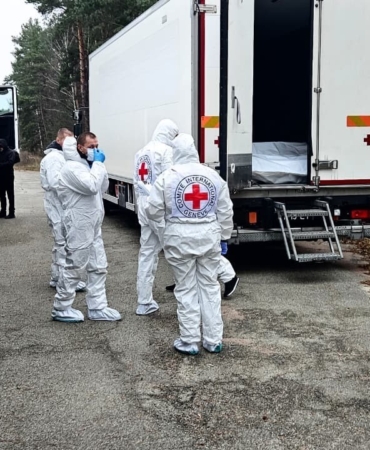 rusya-ukraynaya-bin-askerin-cenazesini-teslim-etti-D8S3rtBE.jpg
