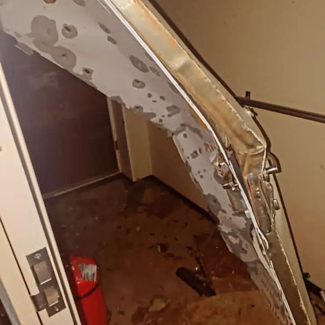 rusyanin en buyuk limaninda vurulan gemi istanbul bogazindan gecti 3 8FTbJOZf