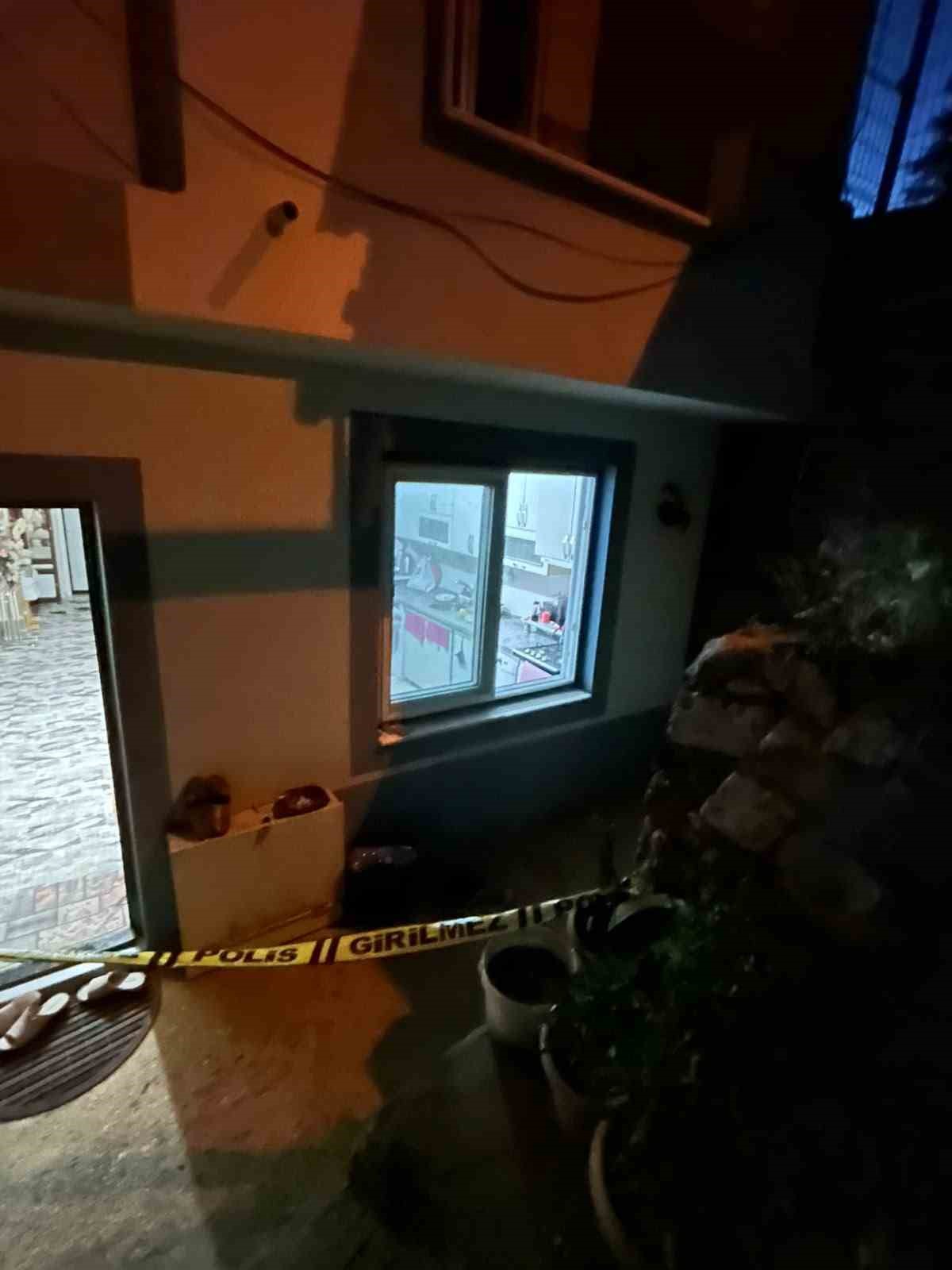 ruyasinda annesini gordu ruya sandigi olayda annesini gercekten oldurdu 0 AXIKCnRm