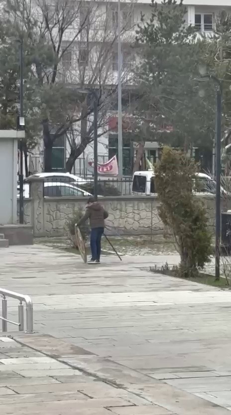 ruzg rin devirdigi polis celengini genc yerine koydu 0 PBOyKUnY