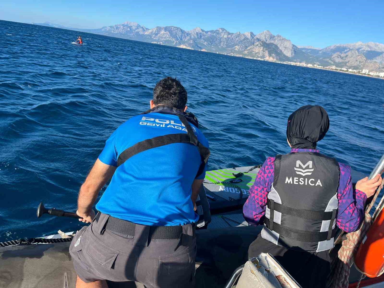 ruzgarla 2 mil aciga suruklenen 38 supcuyu deniz polisi kurtardi 0