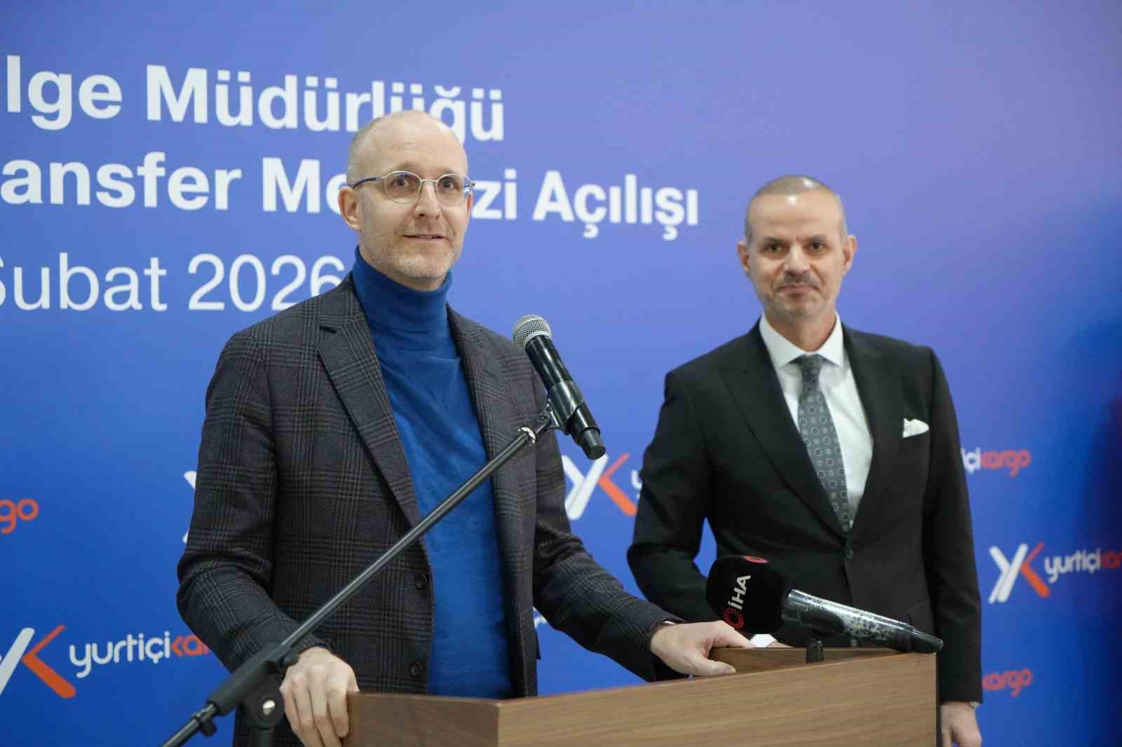 saatte 25 bin kargo insan eli degmeden bir aractan digerine yukleniyor 4 tMVnqE7B