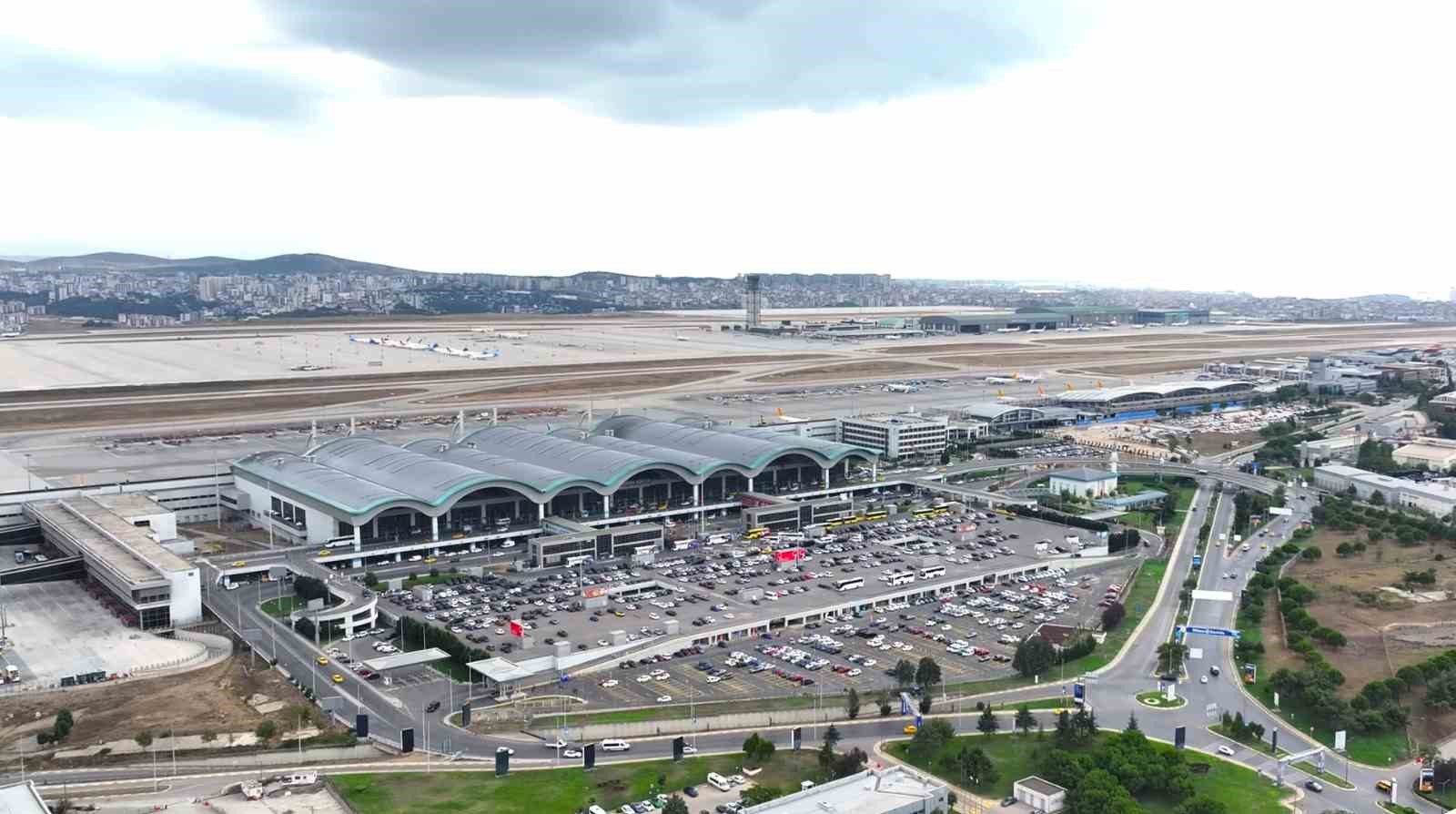 Sabiha Gökçen Havalimanı pazar günü gerçekleşen 171 bin 460 yolcu ve 915 uçuş trafiği rekor kırdı 4 sabiha gokcen havalimani pazar gunu gerceklesen 171 bin 460 yolcu ve 915 ucus trafigi vpR6BPFu