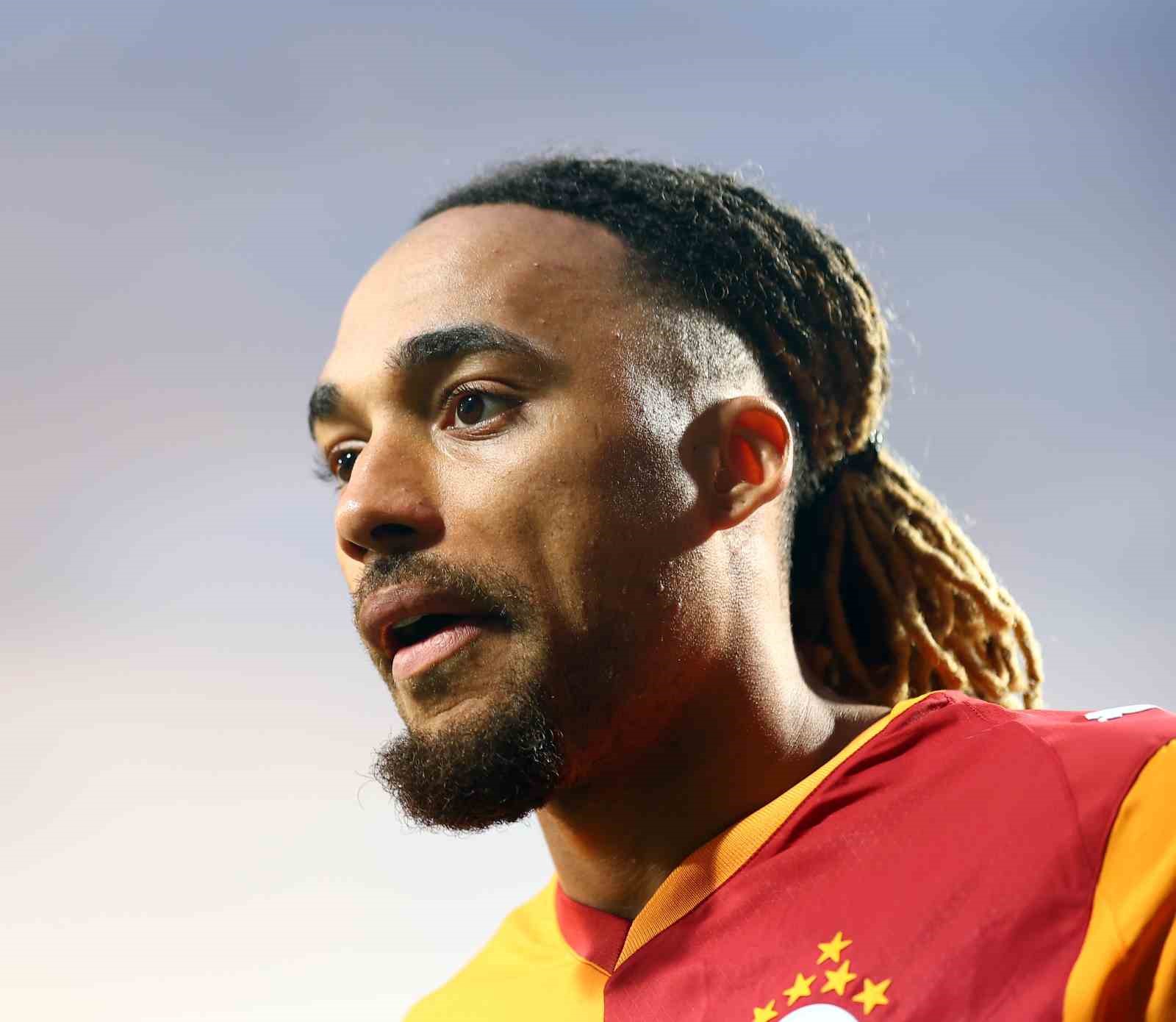Sacha Boey, Galatasaray ile 100. resmi maçına çıktı 4 sacha boey galatasaray ile 100 resmi macina cikti 0 P7mGW5XJ
