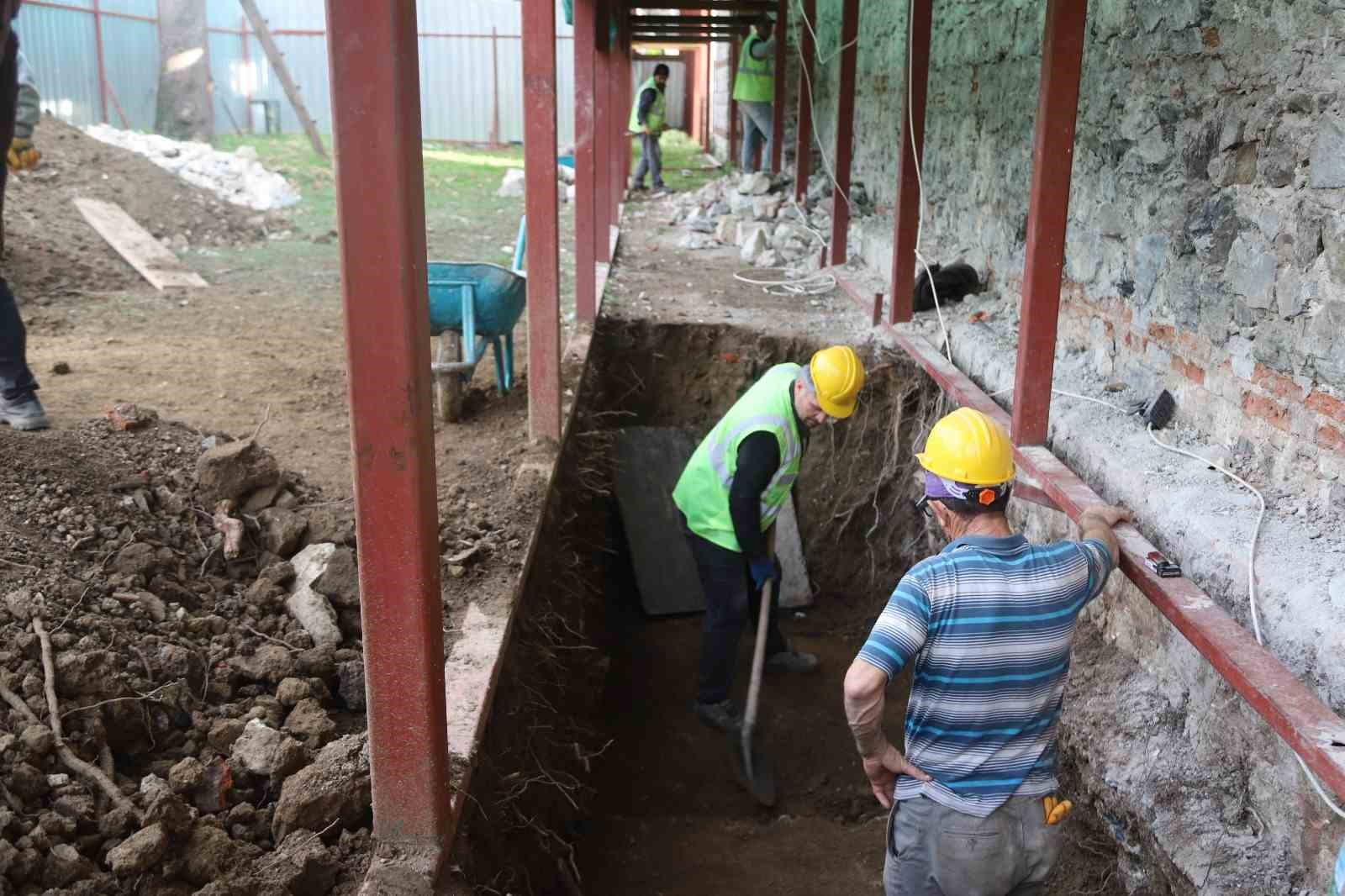 sadabad sarayinda restorasyon calismalari tum hiziyla suruyor 2 1uNdffD8